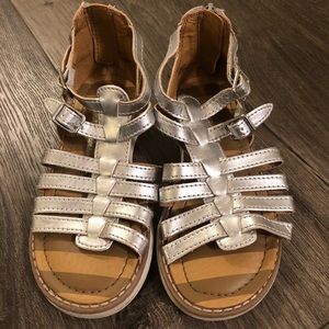 Hanna Anderson silver gladiator sandal girls 10